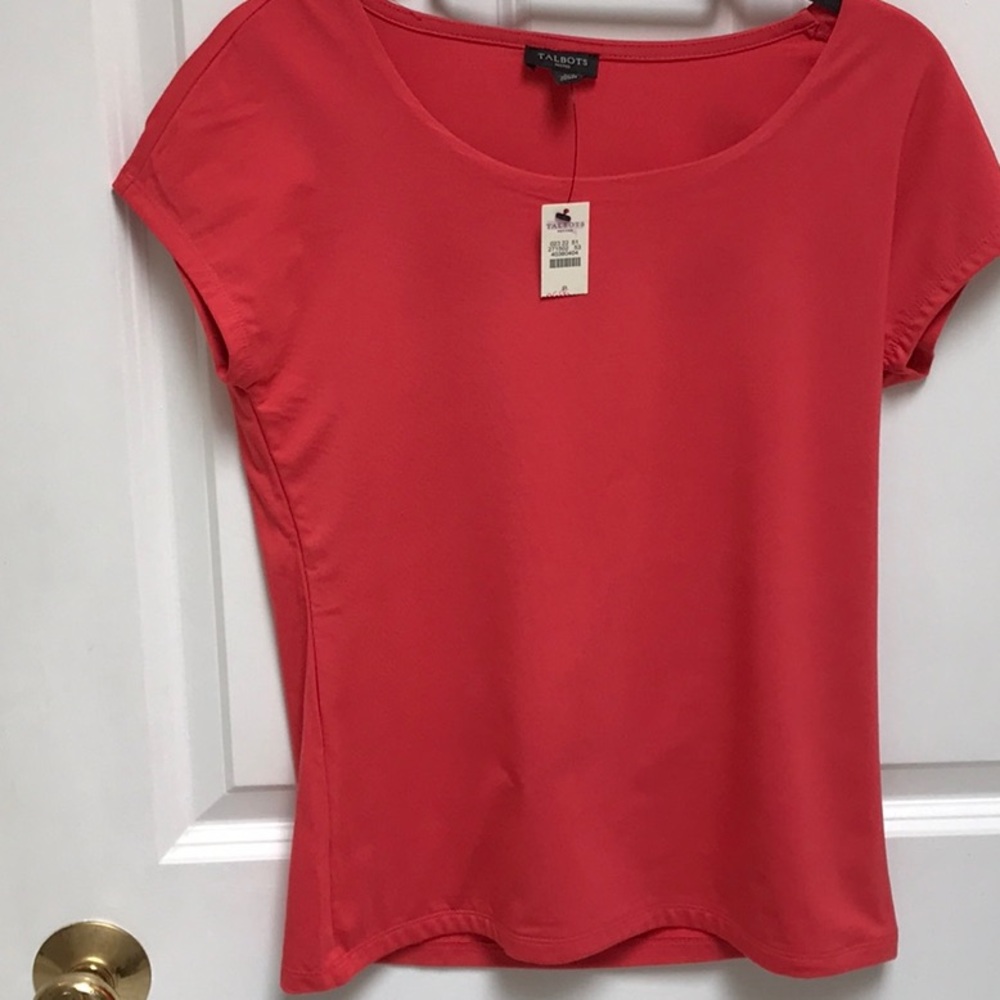 NWT -Capped sleeve Rayon/spandex coral top petite/petite